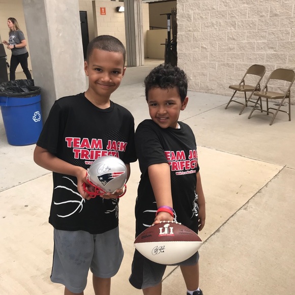 Meet your Posher, Pierre - Picture 6 of 9